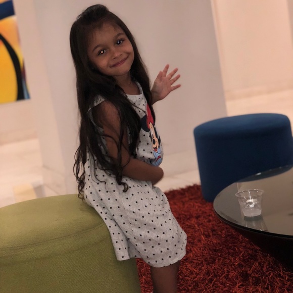 Meet your Posher, Pamela - Picture 3 of 3